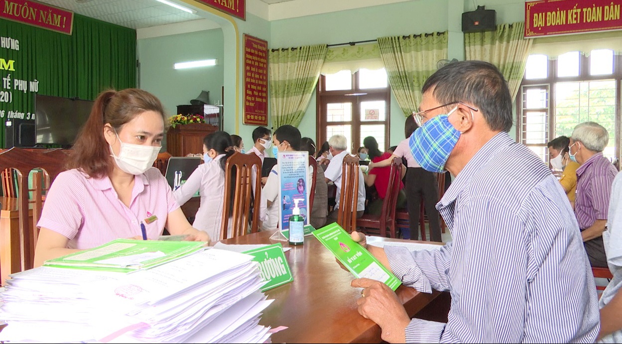 Góp phần tích cực giảm nghèo bền vững