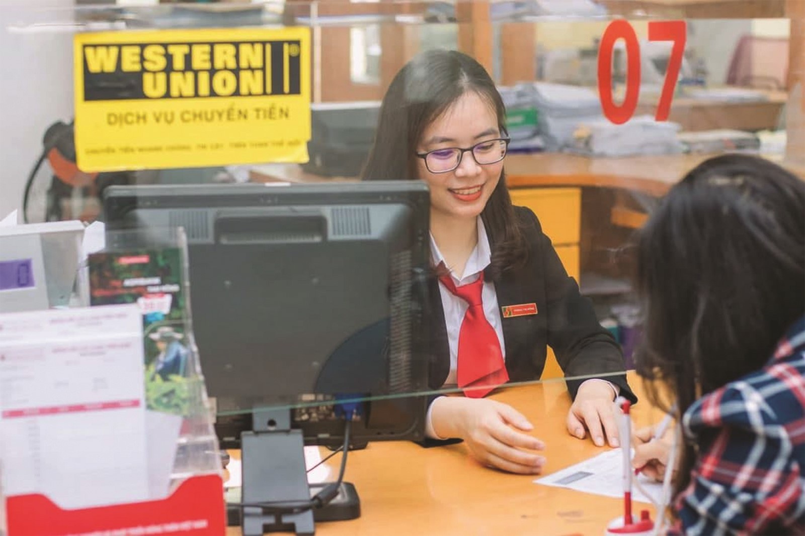 lai suat thap da ngam vao thi truong