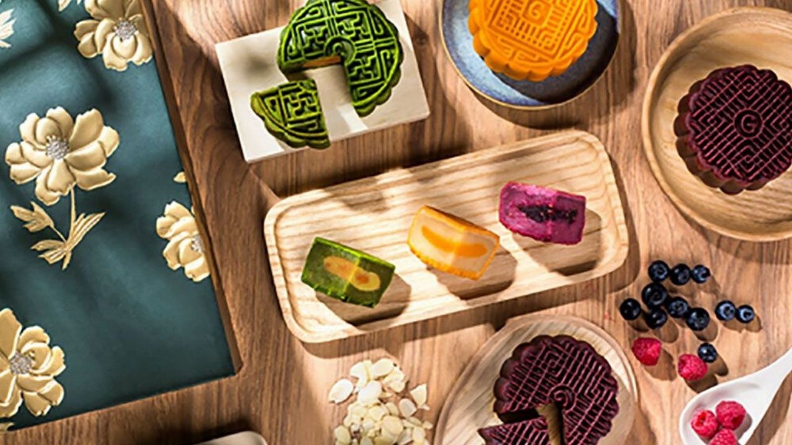 Doanh nghiệp bánh trung thu: Thu hẹp sản xuất, bán hàng trực tuyến doanh nghiep san xuat banh trung thu thu hep san xuat day manh ban hang truc tuyen