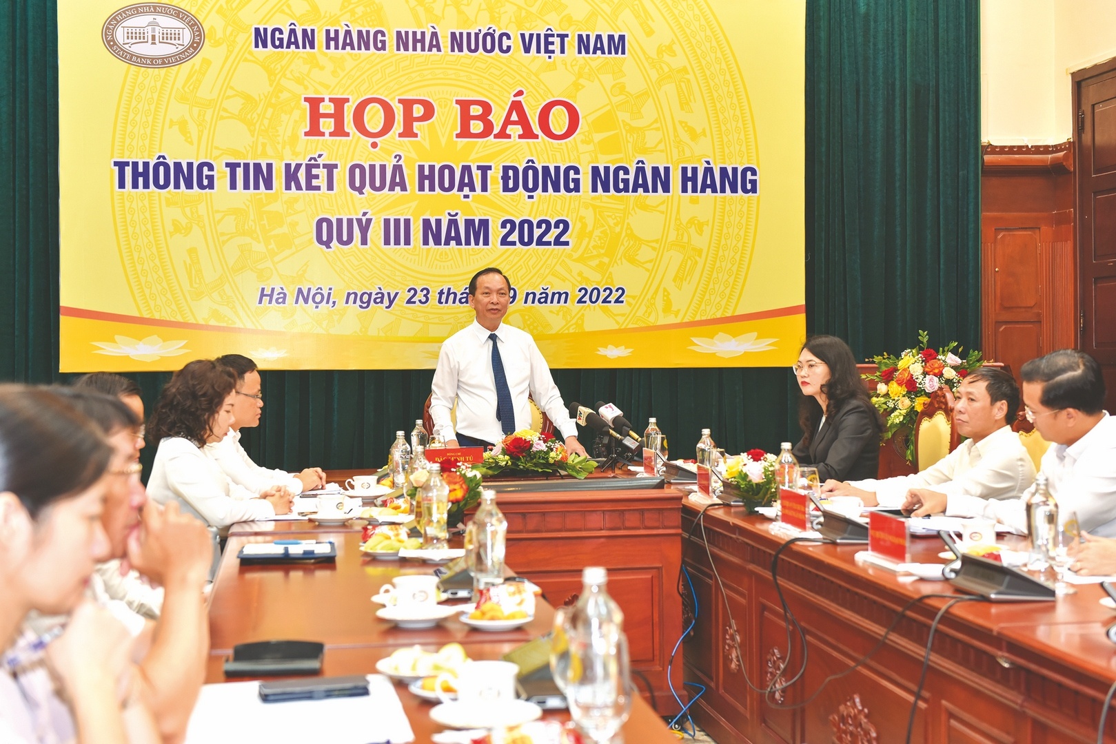 uu tien kiem soat lam phat on dinh kinh te vi mo