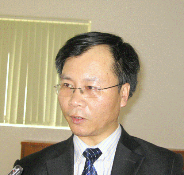 Tiền thoái vốn để trả nợ hay làm gì?