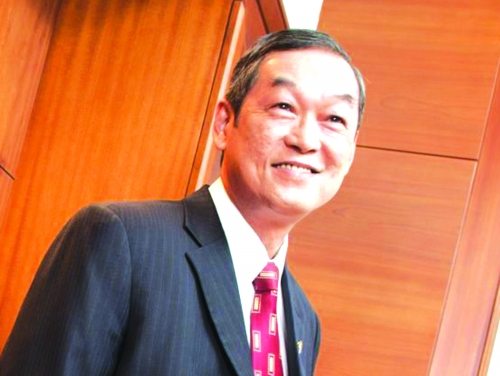 Cánh chim đầu đàn