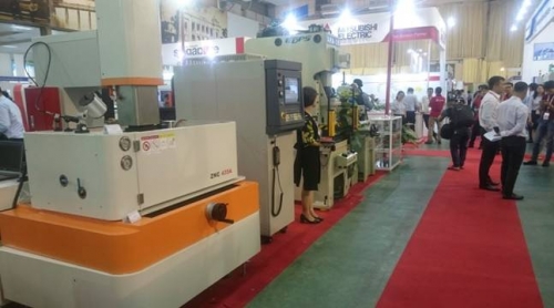 Chính thức khai mạc Triển lãm quốc tế lần thứ 5 về cơ khí chính xác