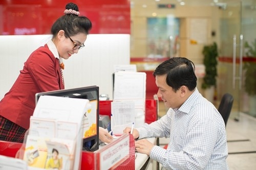 Gửi tiền nhận cúp vàng tại HDBank