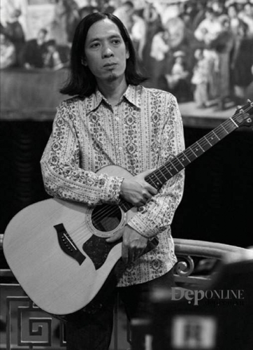 Nhạc sĩ Thanh Phương - Đạo diễn Nguyễn Việt Thanh đưa Anh Thơ “Bay” trong đêm liveshow