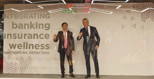 AIA và VPBank ký hợp tác phân phối bảo hiểm độc quyền 15 năm