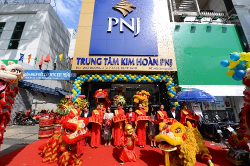 PNJ khai trương thêm 2 trung tâm kim hoàn