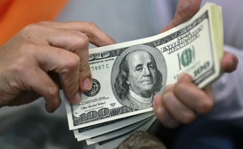 Sacombank tăng giá bán USD lên 22.800 đồng/USD