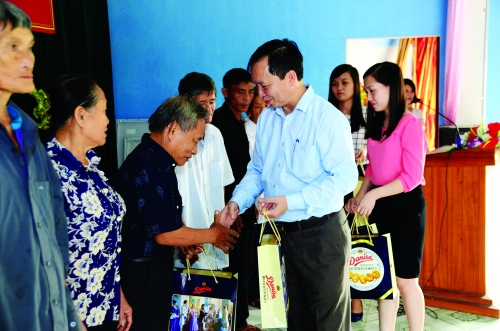 Cho vay vốn người nghèo là nhiệm vụ chính trị, an sinh xã hội là trách nhiệm cộng đồng