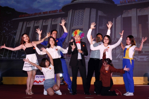 Đoàn NHTW nhận giải A Hội thi Thanh niên với Cải cách hành chính và Văn hoá công sở