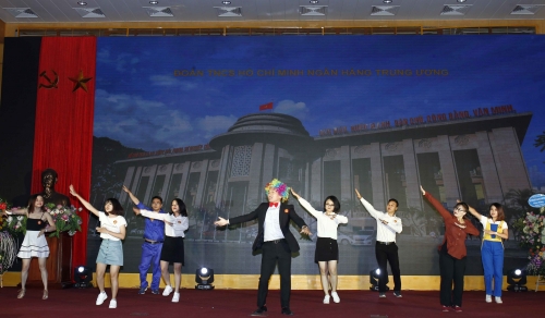 Đoàn NHTW nhận giải A Hội thi Thanh niên với Cải cách hành chính và Văn hoá công sở