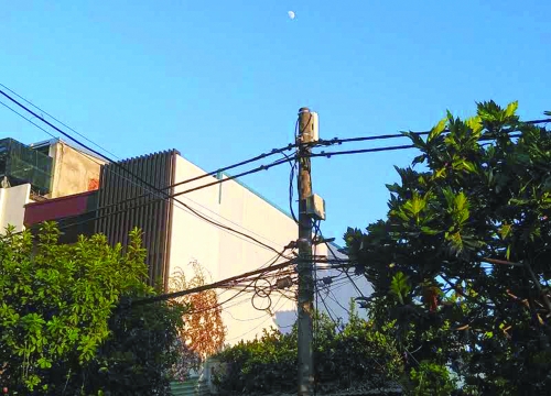 Báo động vấn nạn... điện tặc