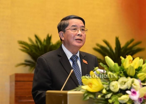 Thu ngân sách vượt dự toán, nhưng chưa vững chắc