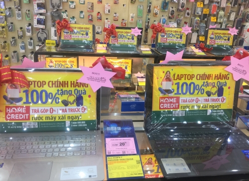 Tiêu dùng cuối năm: Nhiều khách hàng đến