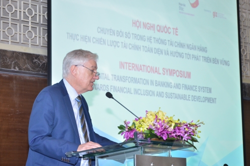 Chuyển đổi số để thực hiện chiến lược tài chính toàn diện