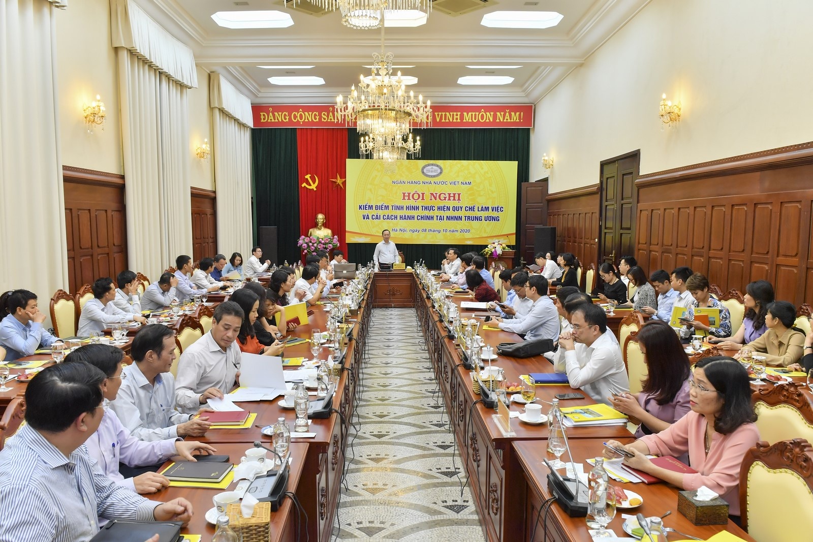 cai cach hanh chinh noi bo diem tua nang cao hieu luc dieu hanh cua ngan hang trung uong