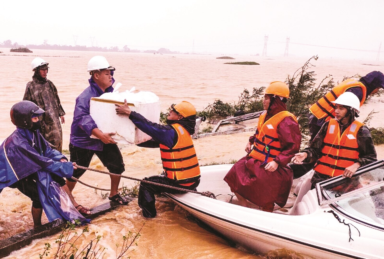 quang tri thiet hai nang ne do mua bao