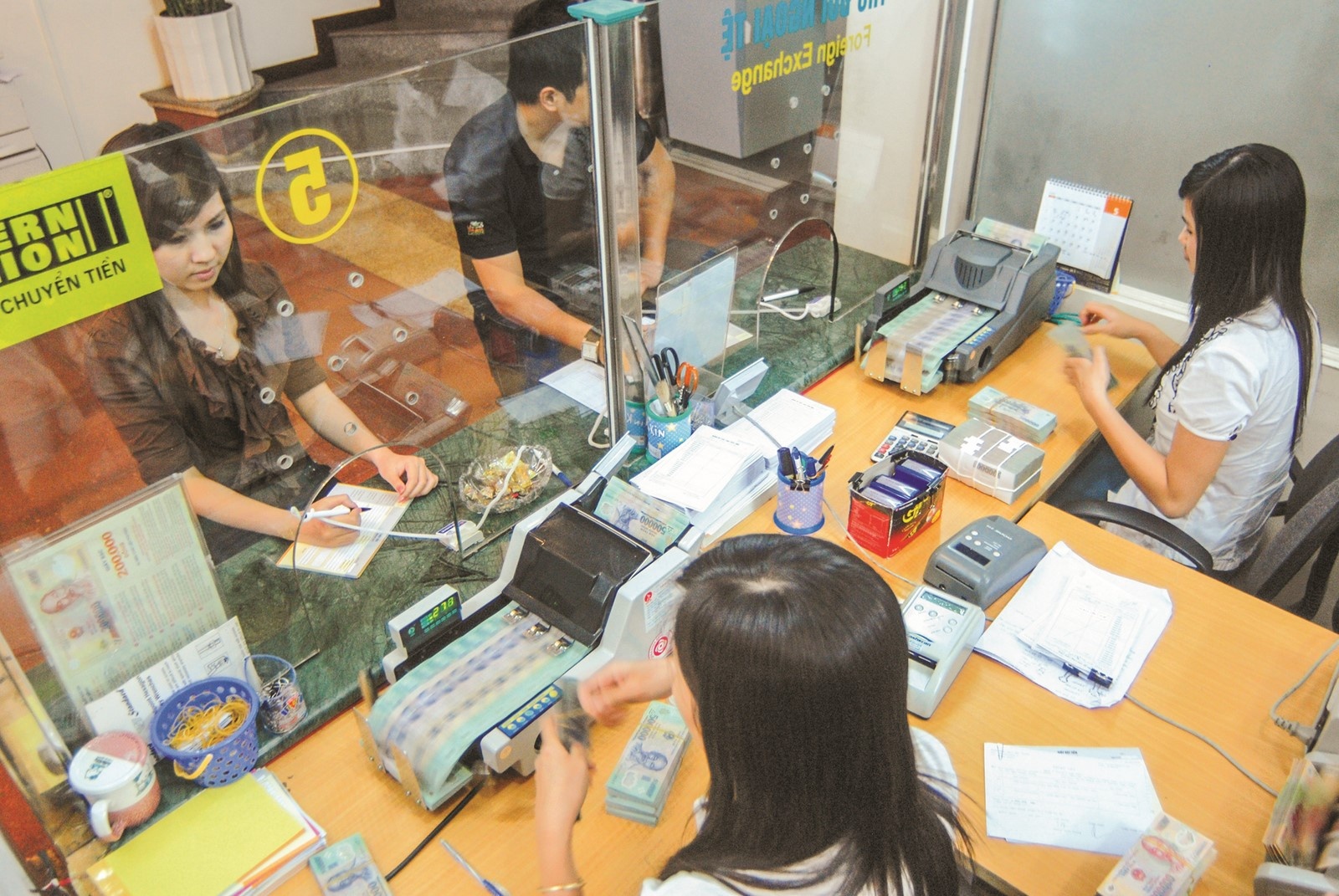 de xuat quoc hoi tiep tuc quan tam ho tro qua trinh xu ly no xau