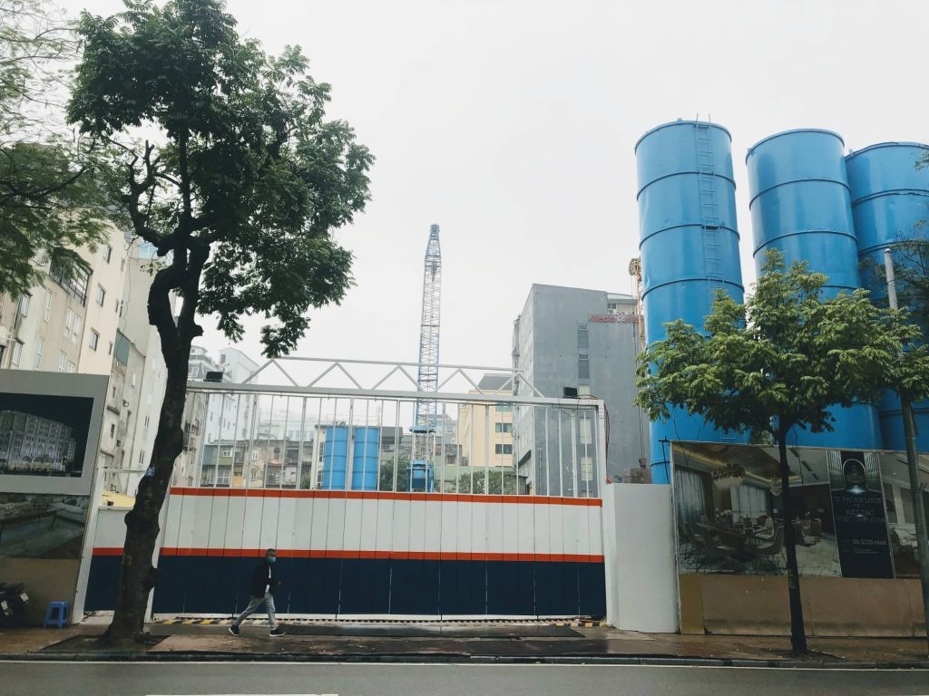 bat dong san hang hieu tai viet nam tang truong cham