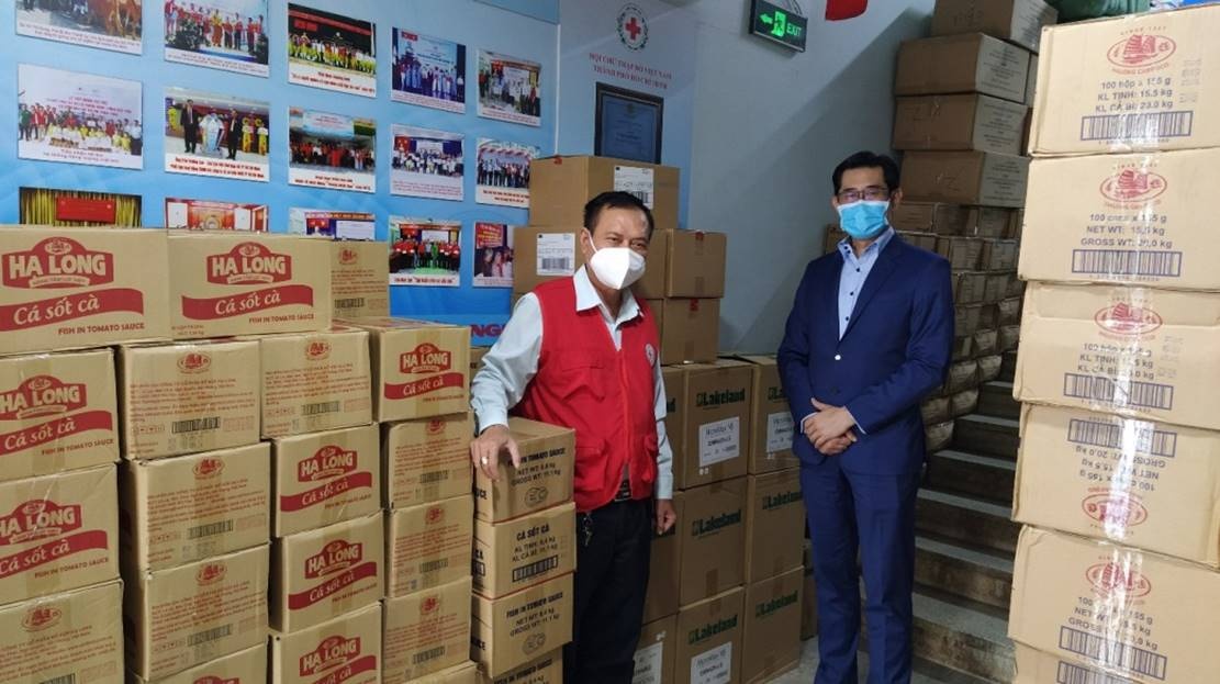 uob tiep tuc to chuc giai chay bo truc tuyen gay quy giup tre em