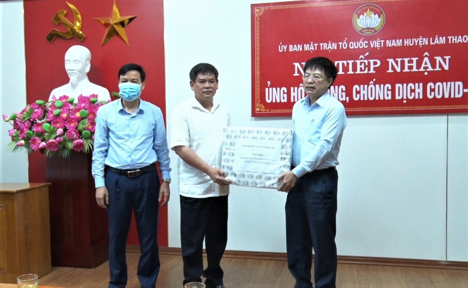 vietinbank chi nhanh phu tho chung tay phong chong dich covid 19