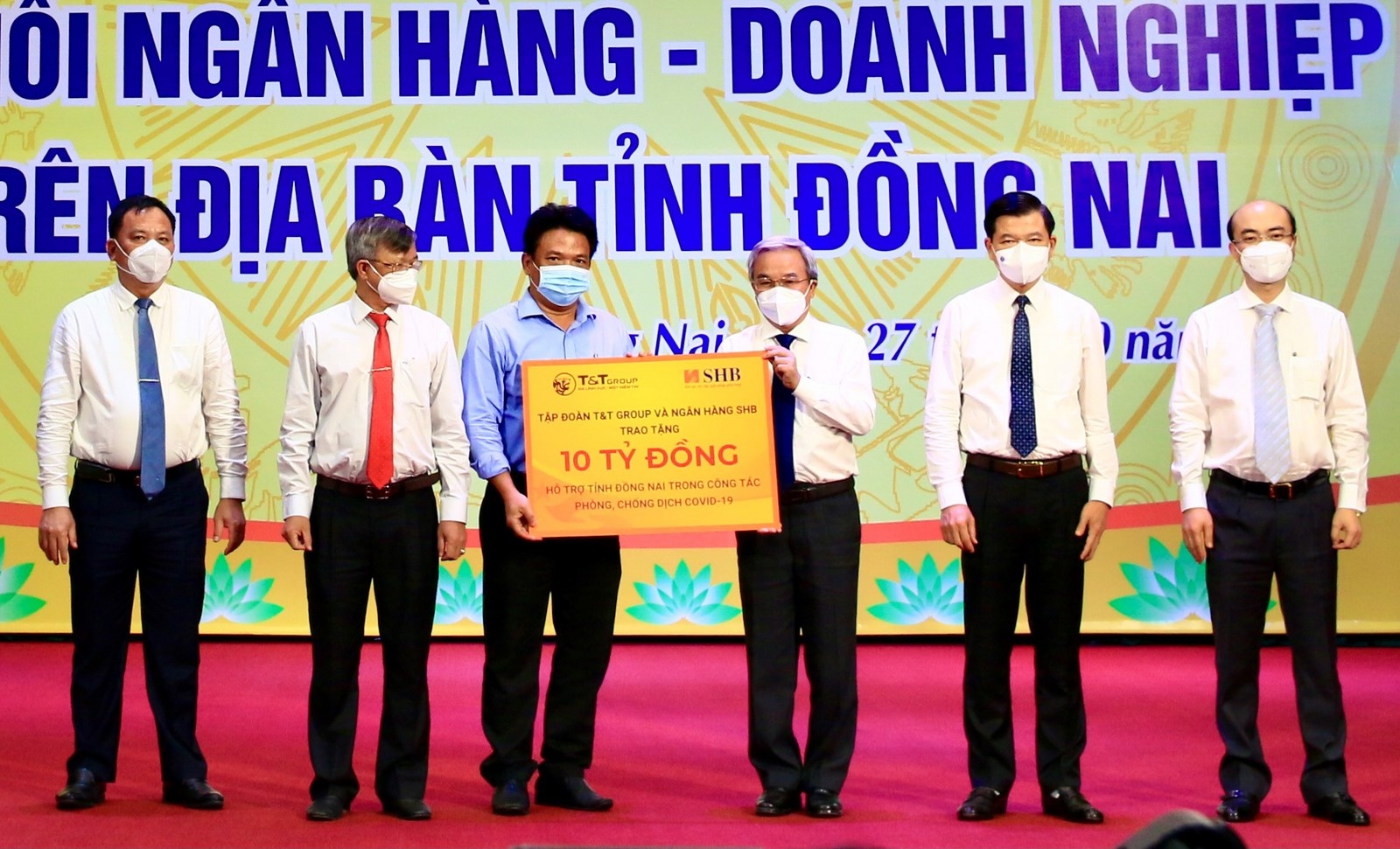 tt group va shb ho tro gan 30 ty dong giup ninh thuan va dong nai chong dich