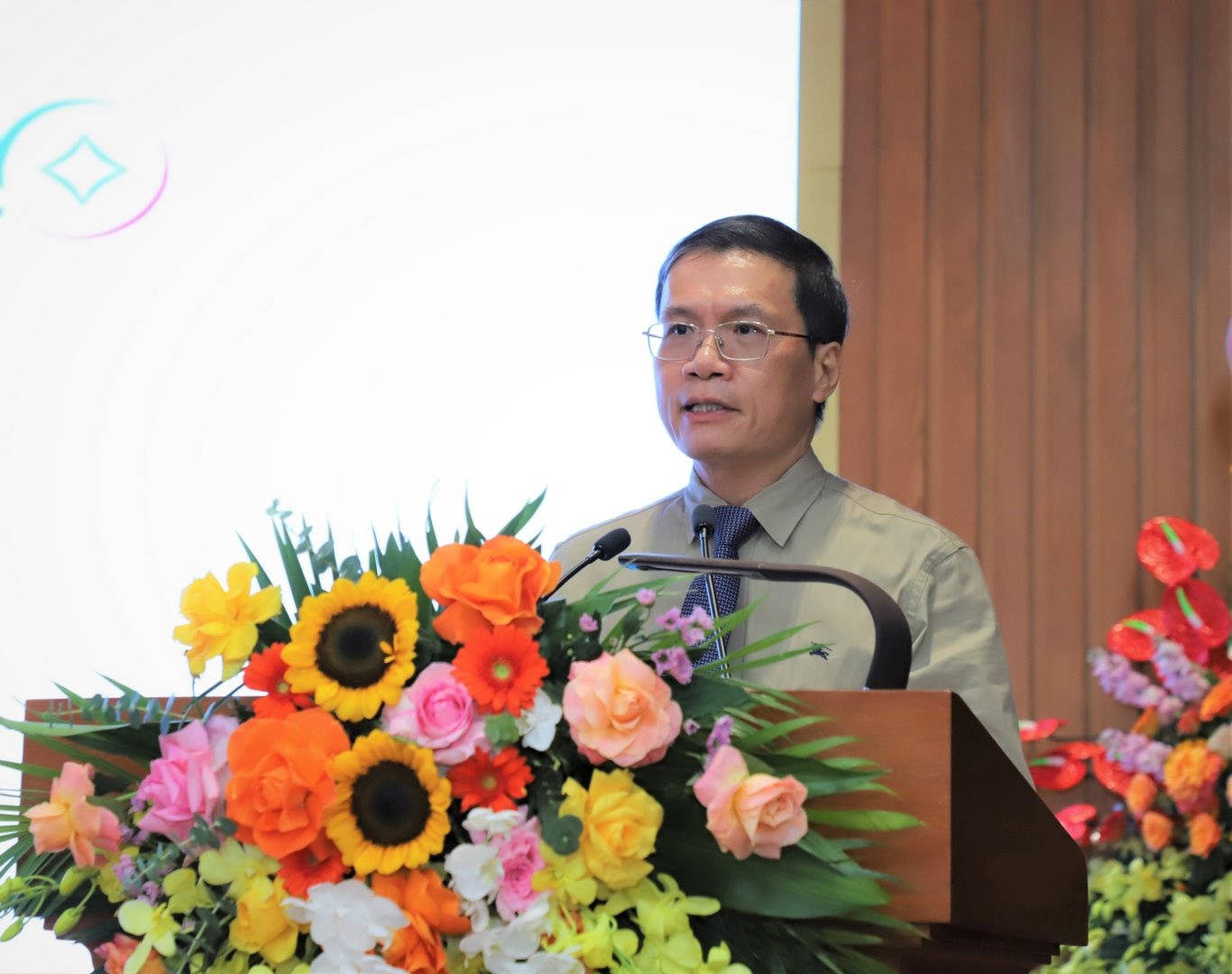 cong doan bao hiem tien gui viet nam chang duong 20 nam day tu hao