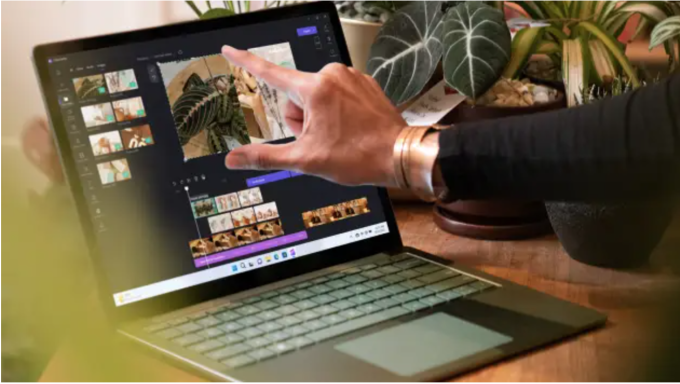 microsoft ra bo ba surface gia nghin usd