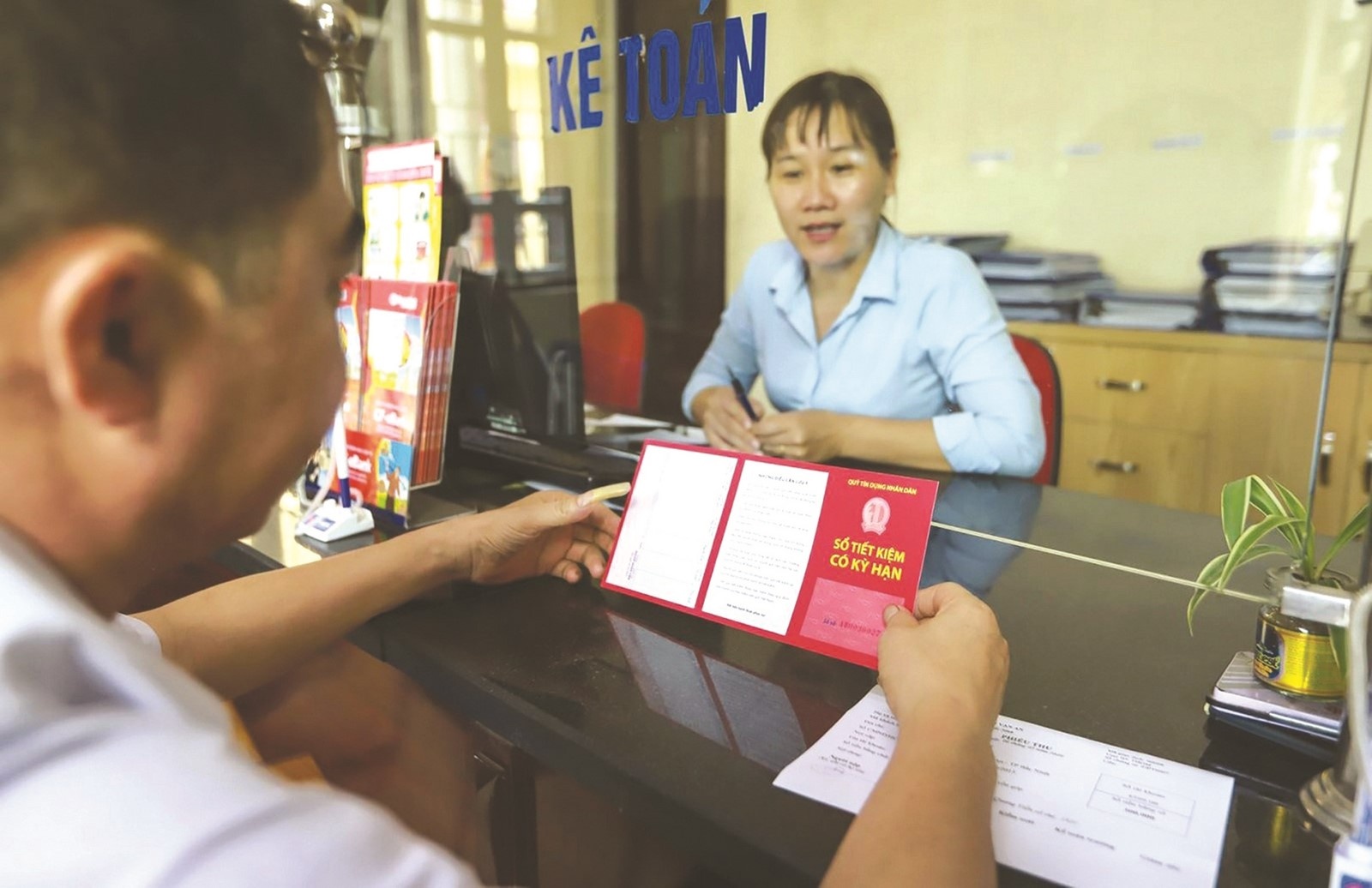 hai thap ky mot mai nha chung am ap