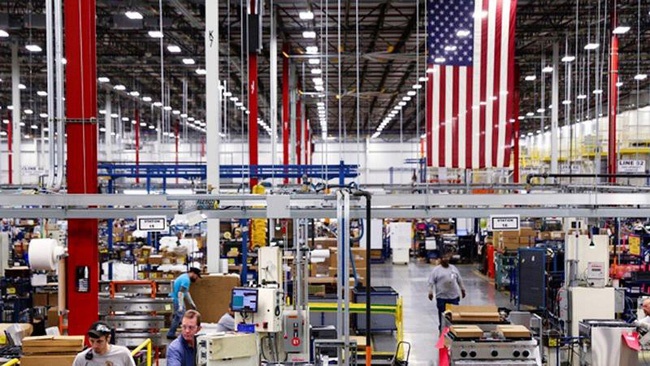 my ap luc lam phat dang giam bot