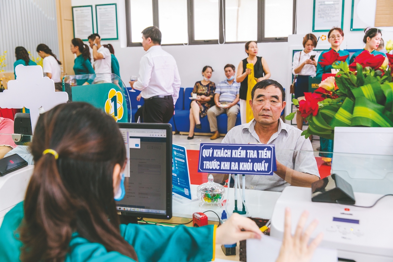 ngan hang that lung buoc bung ho tro nen kinh te