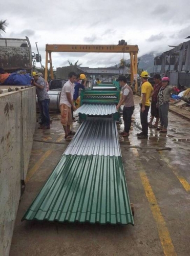 Tập đoàn Hoa Sen bán hàng lưu động, hỗ trợ người dân vùng lũ