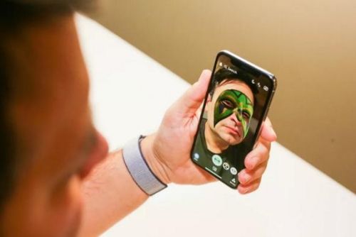 Tim Cook: Chỉ cần nhịn vài cốc cà phê mỗi tuần là mua được iPhone X