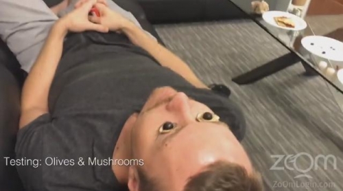 Sau khi bị Bkav qua mặt, tới lượt FaceID trên iPhone X bị “lừa” mở khóa khi người dùng đang ngủ Sau khi bị Bkav qua mặt, tới lượt FaceID trên iPhone X bị “lừa” mở khóa khi người dùng đang ngủ