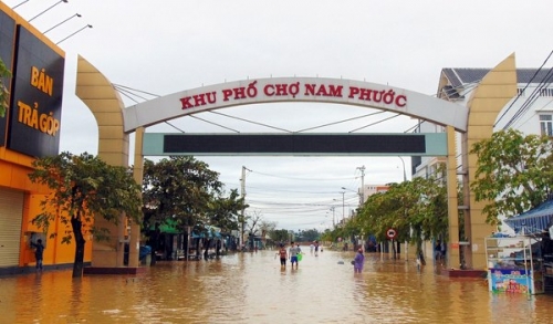 Chung tay khắc phục hậu quả bão số 12