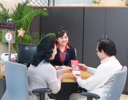 “Mưa” giải thưởng từ Sacombank