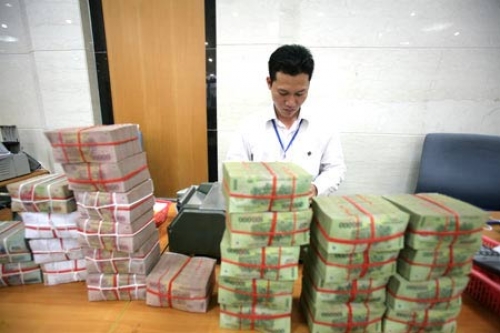 Nhiều ngân hàng tăng lãi suất huy động Nhiều ngân hàng tăng lãi suất huy động