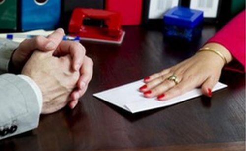 “Bôi trơn” để không “cô đơn”?!