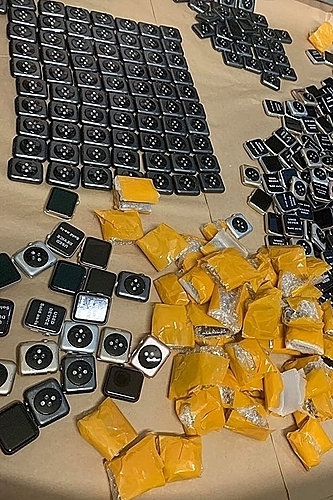 Apple Watch giá từ 2 triệu đồng tràn ngập thị trường Apple Watch giá từ 2 triệu đồng tràn ngập thị trường