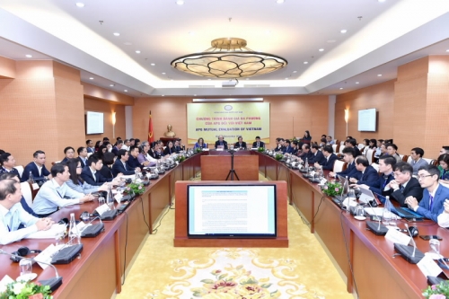 Việt Nam nỗ lực thực hiện Kế hoạch hành động quốc gia về phòng, chống rửa tiền, tài trợ khủng bố Việt Nam nỗ lực thực hiện Kế hoạch hành động quốc gia về phòng, chống rửa tiền, tài trợ khủng bố