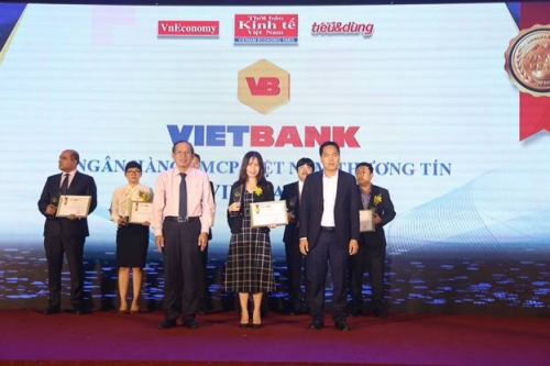 Vietbank được người tiêu dùng bình chọn Ngân hàng có dịch vụ ưu Việt Vietbank được người tiêu dùng bình chọn Ngân hàng có dịch vụ ưu Việt