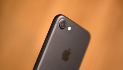 Loạt iPhone cũ về Việt Nam có giá dưới 5 triệu đồng