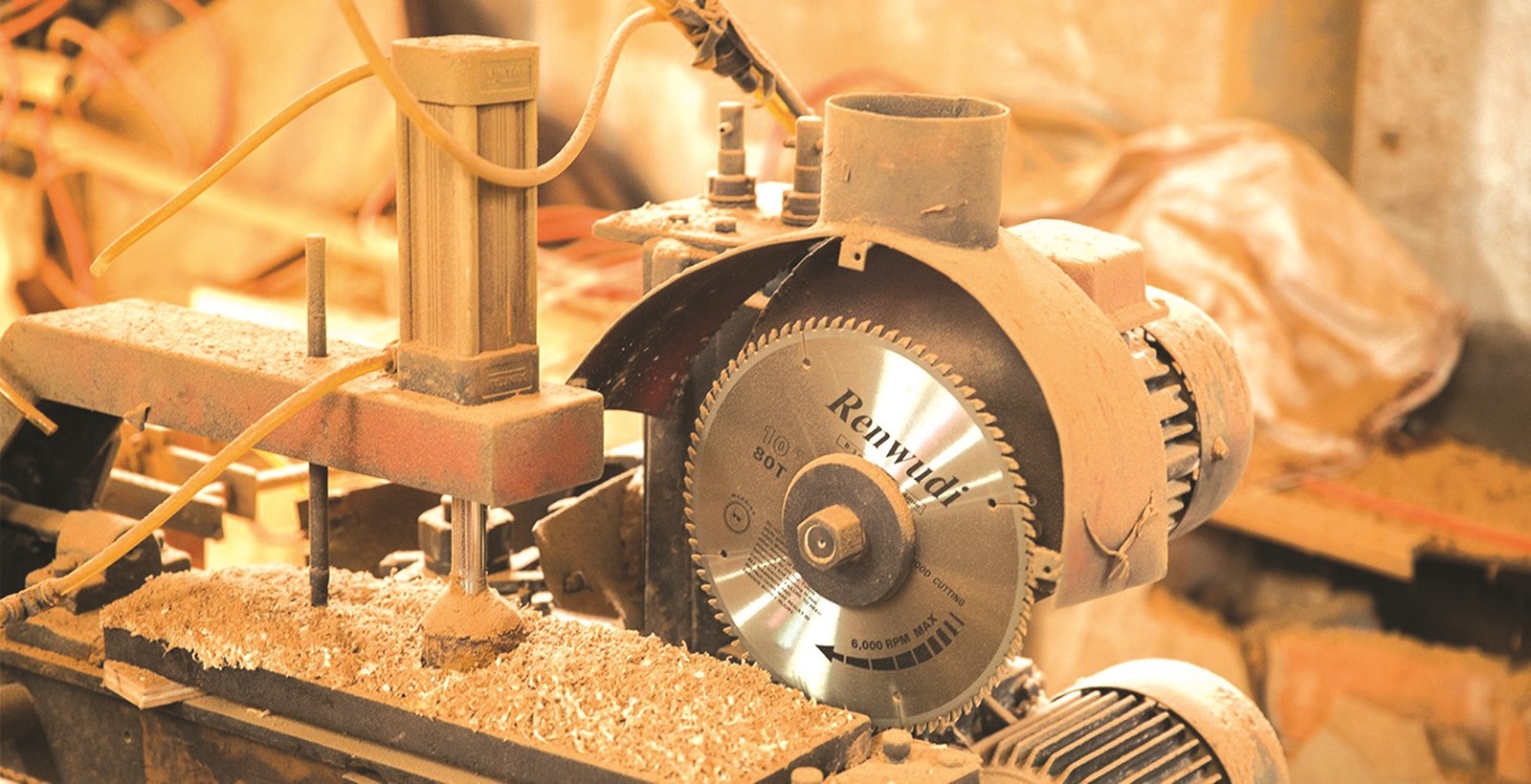 nganh go xuat khau van but pha