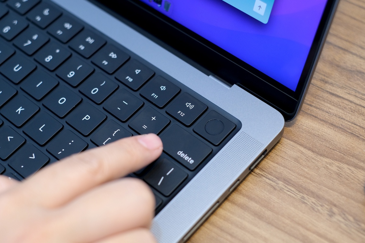 macbook pro tai tho ve viet nam