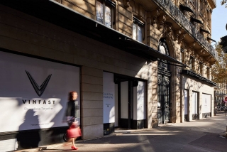 VinFast bước ra thế giới, cùng lúc thu hút truyền thông tại Pháp và Mỹ
