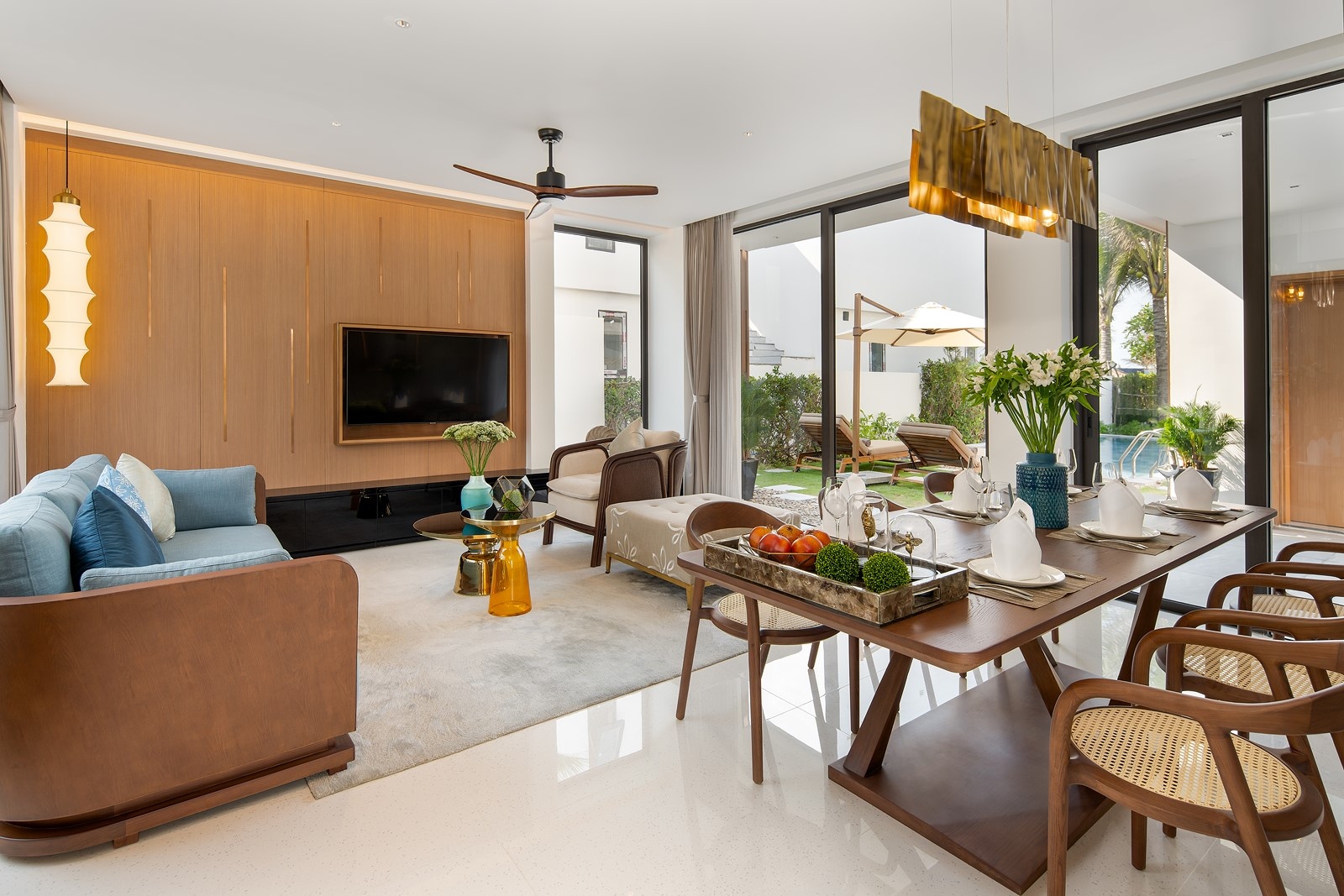 chiem nguong dien mao moi cua shantira beach resort spa