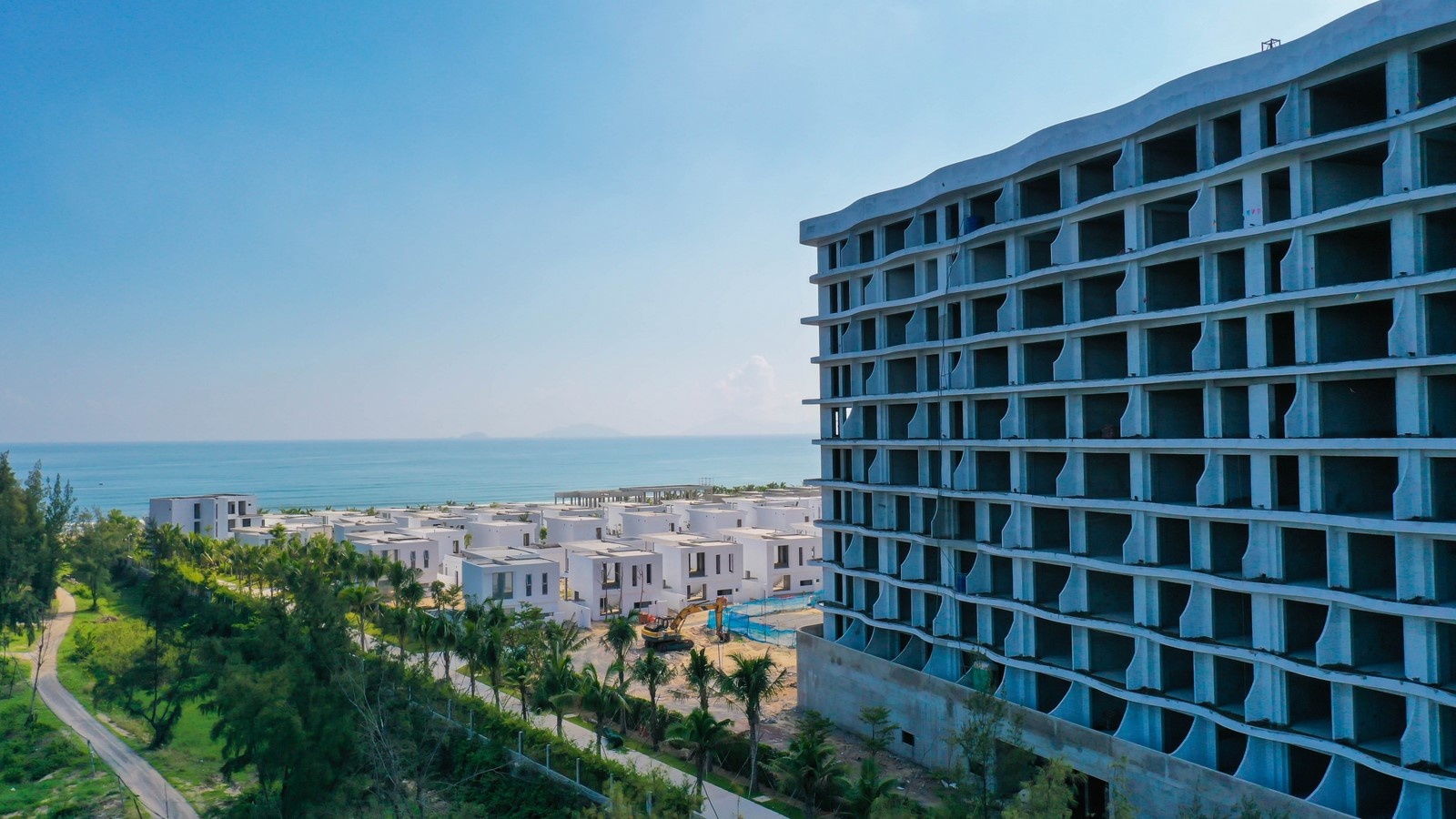 chiem nguong dien mao moi cua shantira beach resort spa