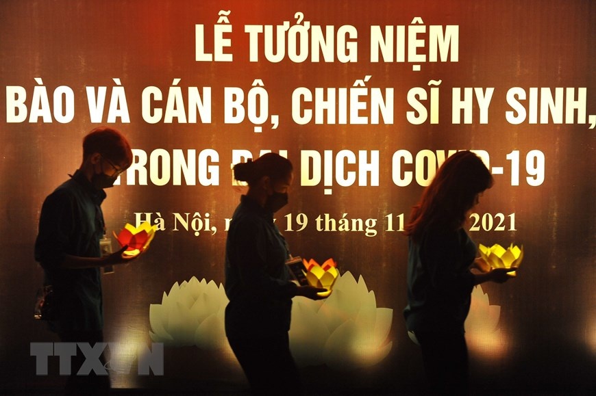 thap nen tuong niem nan nhan tu vong trong dai dich covid 19