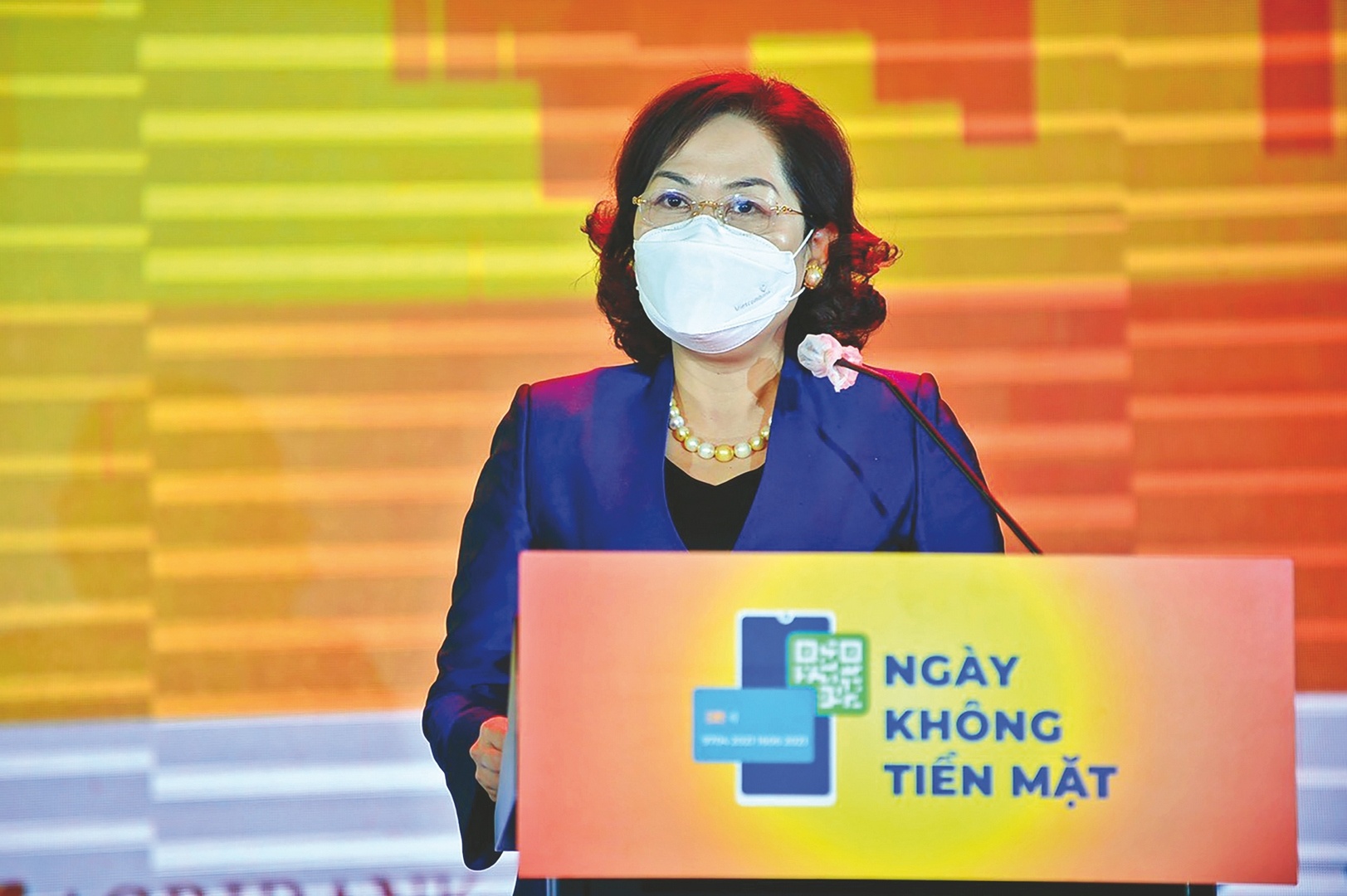 Tiến đến quốc gia không tiền mặt tien den quoc gia khong tien mat