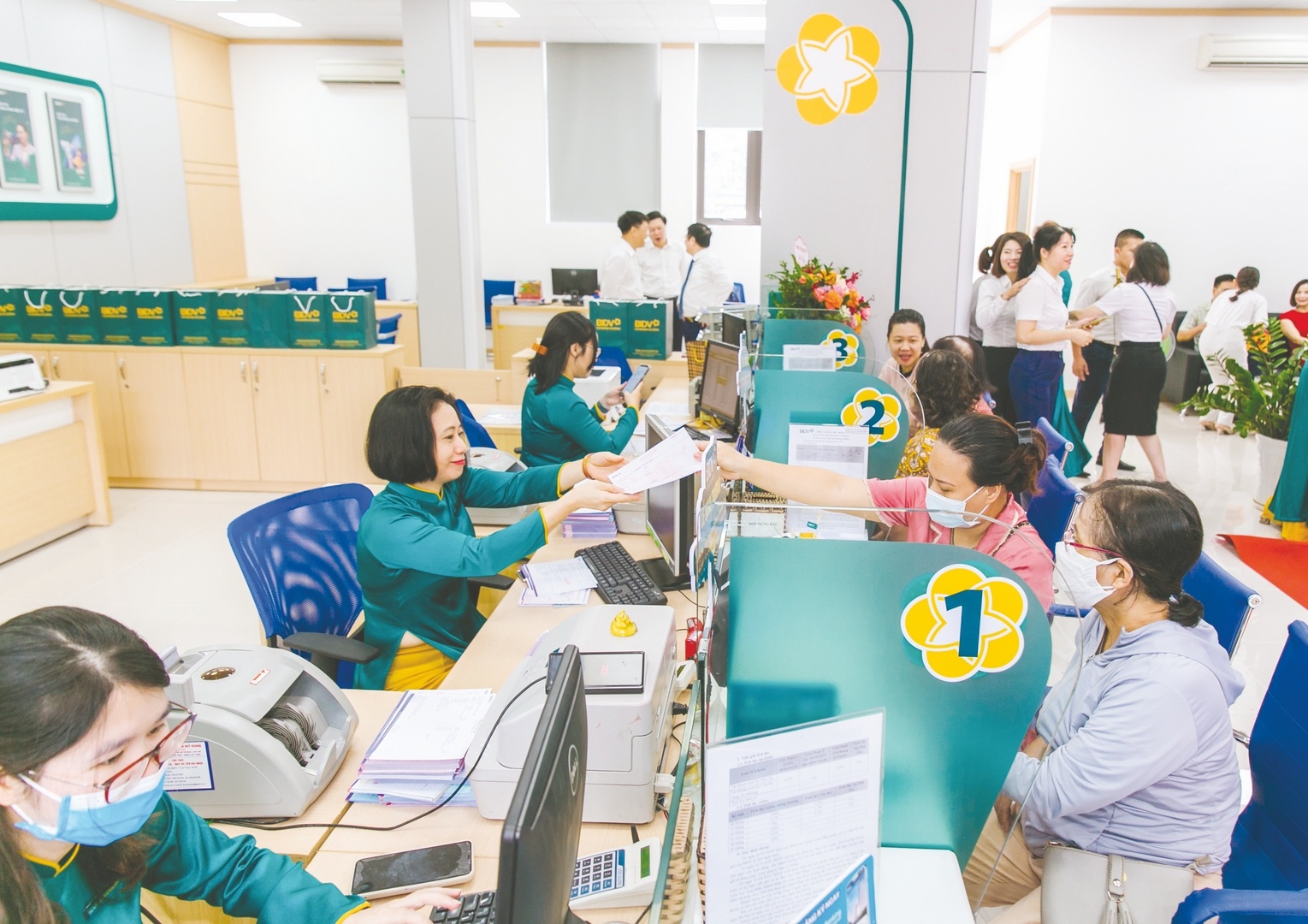 von tin dung tap trung vao san xuat kinh doanh